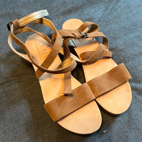 Able Pamela Flatform Wrap Sandal - Picture 2 of 6